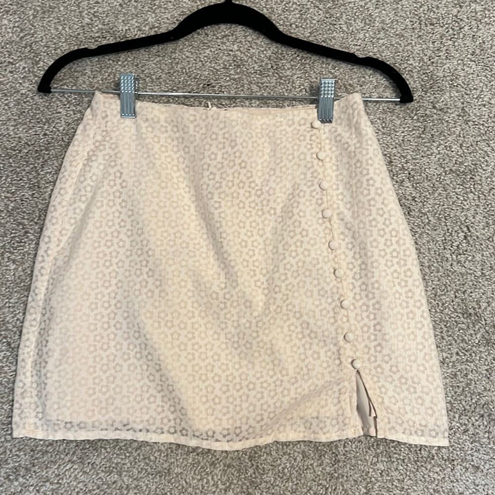 Le Lis Ari flower skirt from Blu Spero, size small, miniskirt, cream